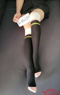 酥酥黑色过膝棉袜