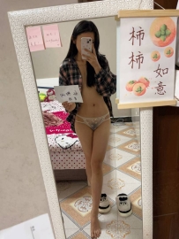 萱萱开叉蕾丝性感内裤