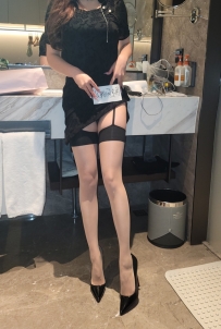 酥酥性感吊带肉丝