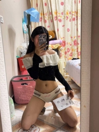 萱萱可爱花边内内