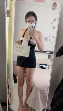 小美性感睡裙B款